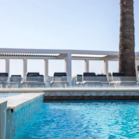 アパートホテル ヒルサイド スタジオ ＆ ファリラキ