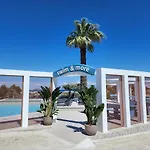 Aparthotel Hillside & 3*