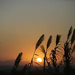 Ξενοδοχείο με διαμερίσματα Hillside & 3*