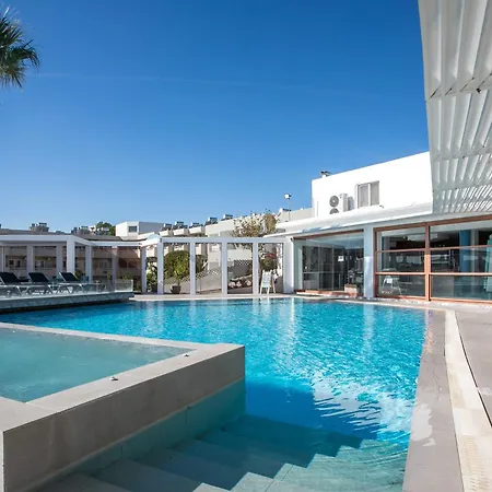 Hillside & Aparthotel 3*