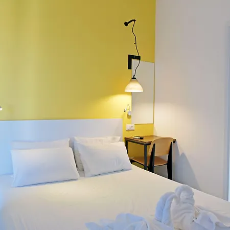 Hillside & Aparthotel 3*