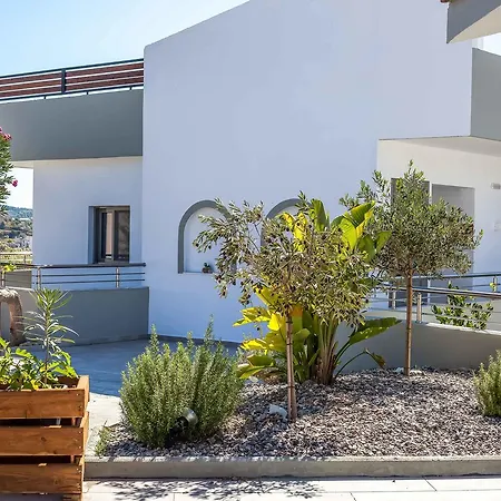 Aparthotel Hillside & 3*