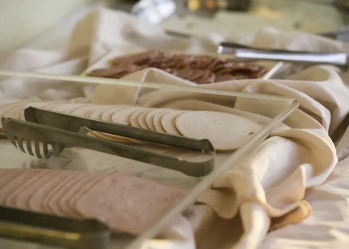 Hillside & Апарт-отель Фалираки