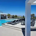 Hillside & Aparthotel 3*
