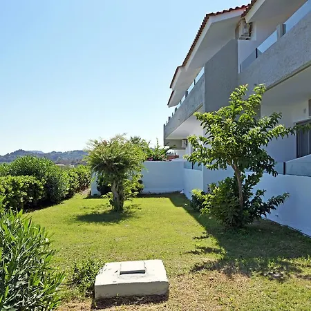 Hillside & Aparthotel