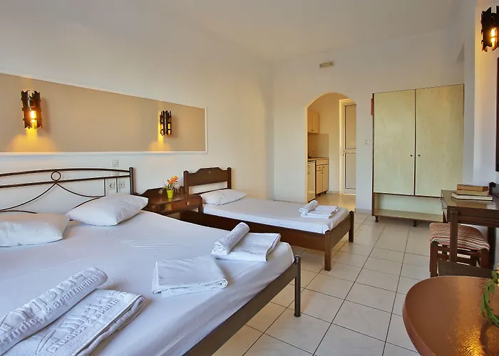 Hillside & Apart-hotel