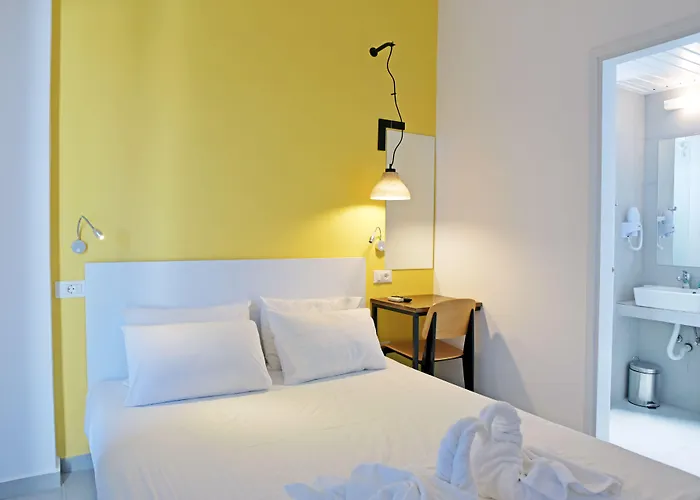 Hillside & Apart-hotel 3*