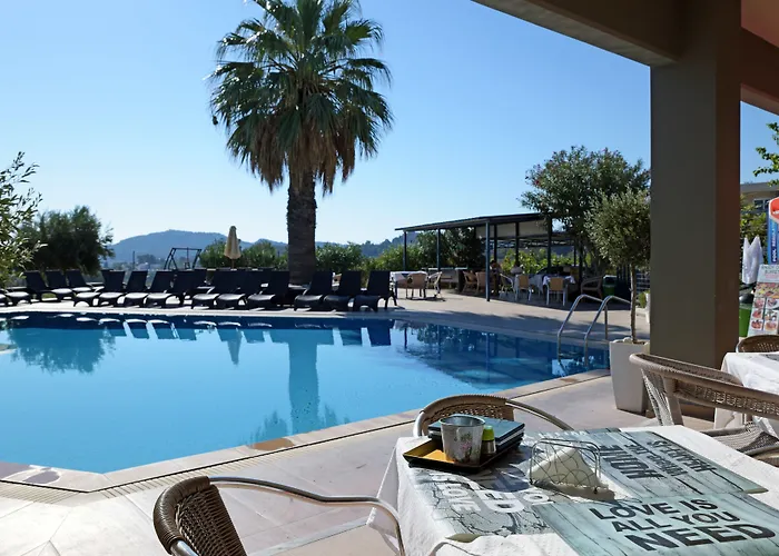 Apart-hotel Hillside & 3*